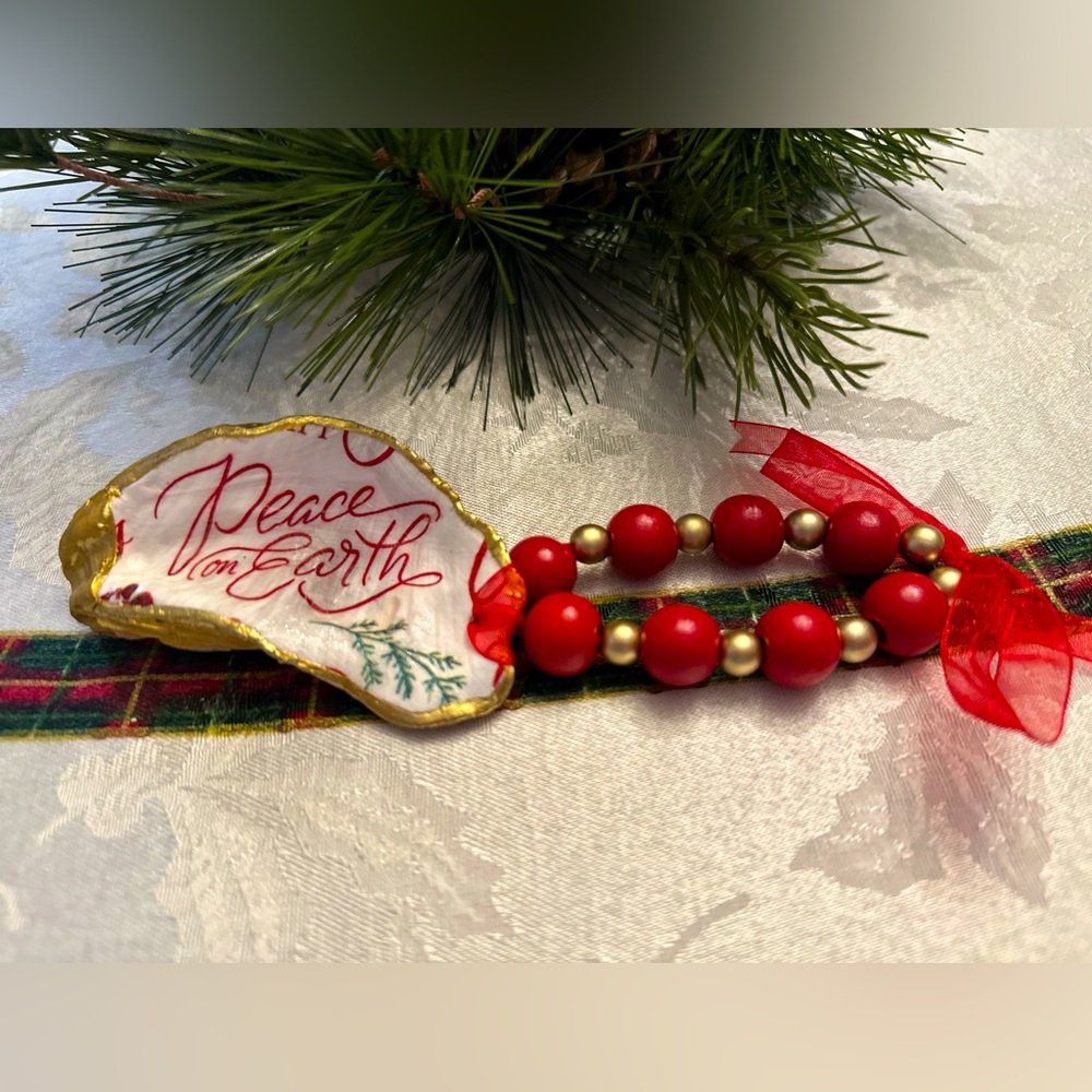 Beautiful ornament or wine bottle charm